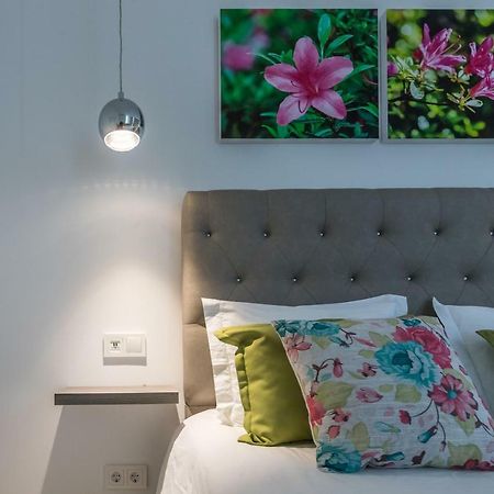 Azaleas Guest House Ribeira Cha Екстериор снимка