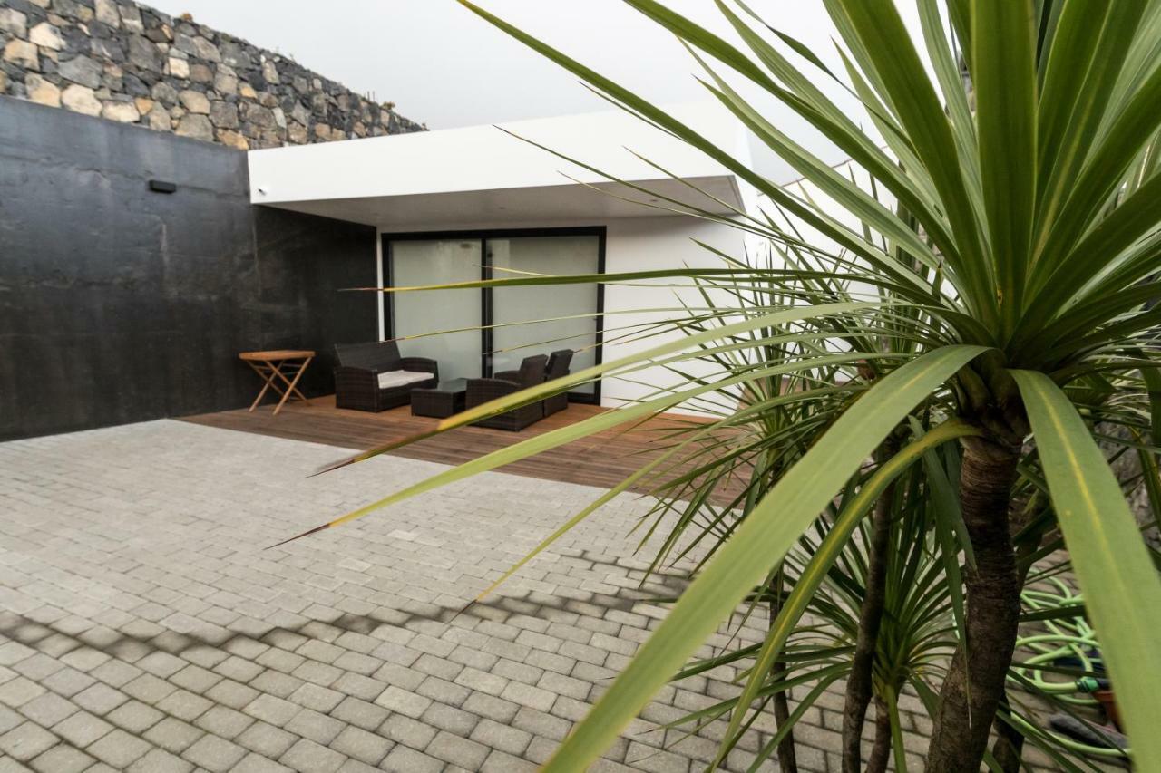 Azaleas Guest House Ribeira Cha Екстериор снимка